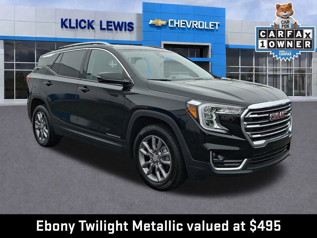 Used 2024 GMC Terrain SLT image 1
