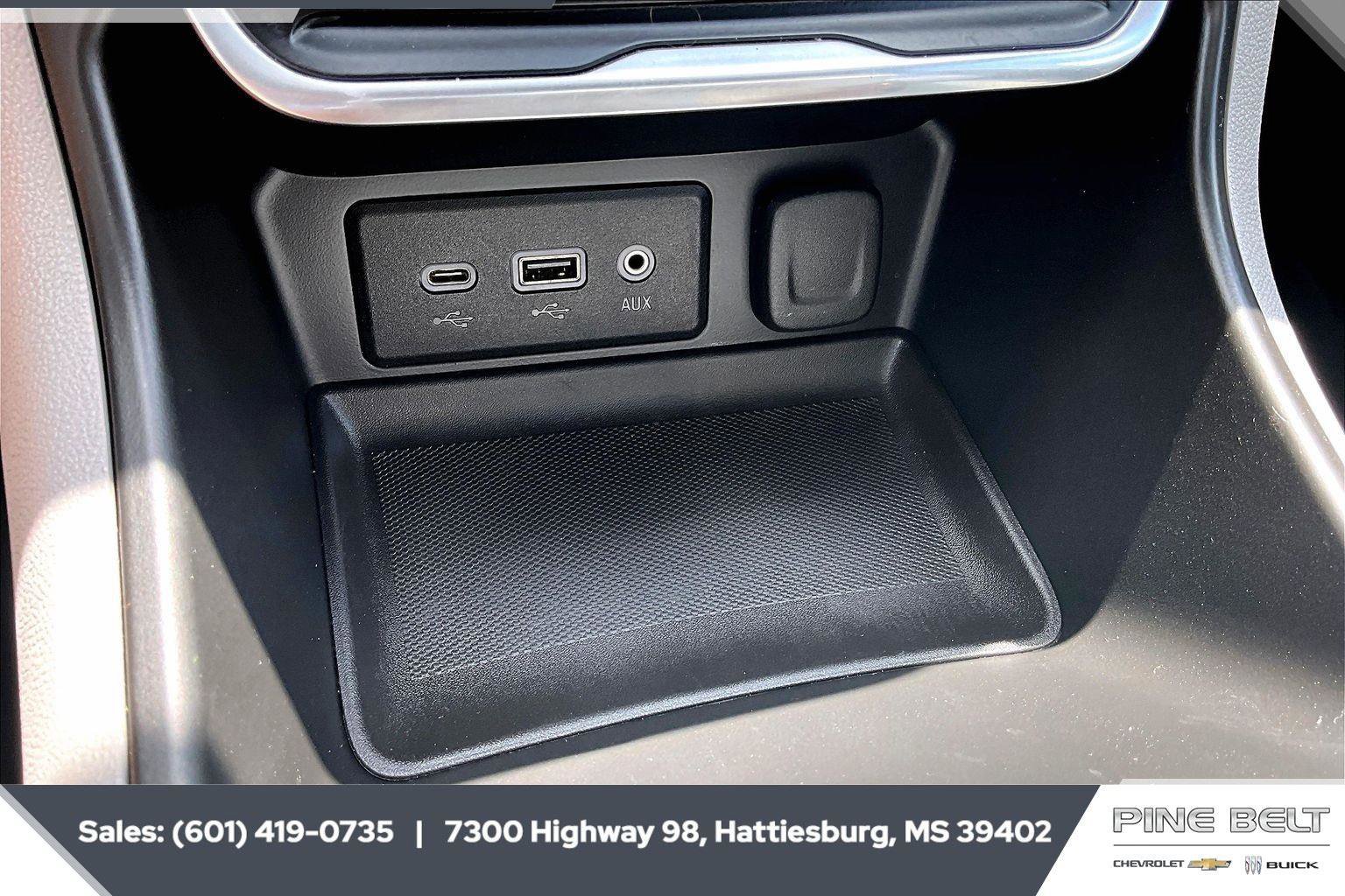 Used 2020 GMC Terrain SLE image 24