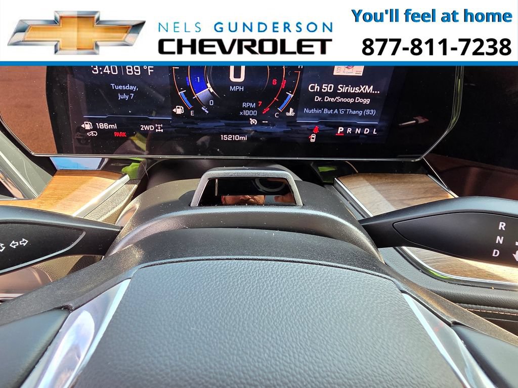 Certified 2025 Chevrolet Suburban High Country AWD/4WD image 33