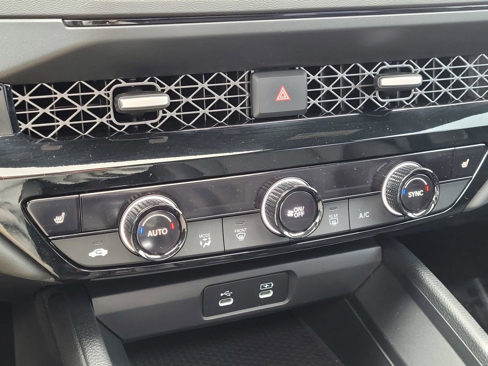 Certified 2024 Honda Accord Sport image 25