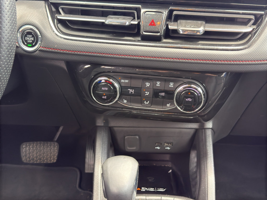 Used 2025 Chevrolet TrailBlazer RS w/ Convenience Package FWD image 32