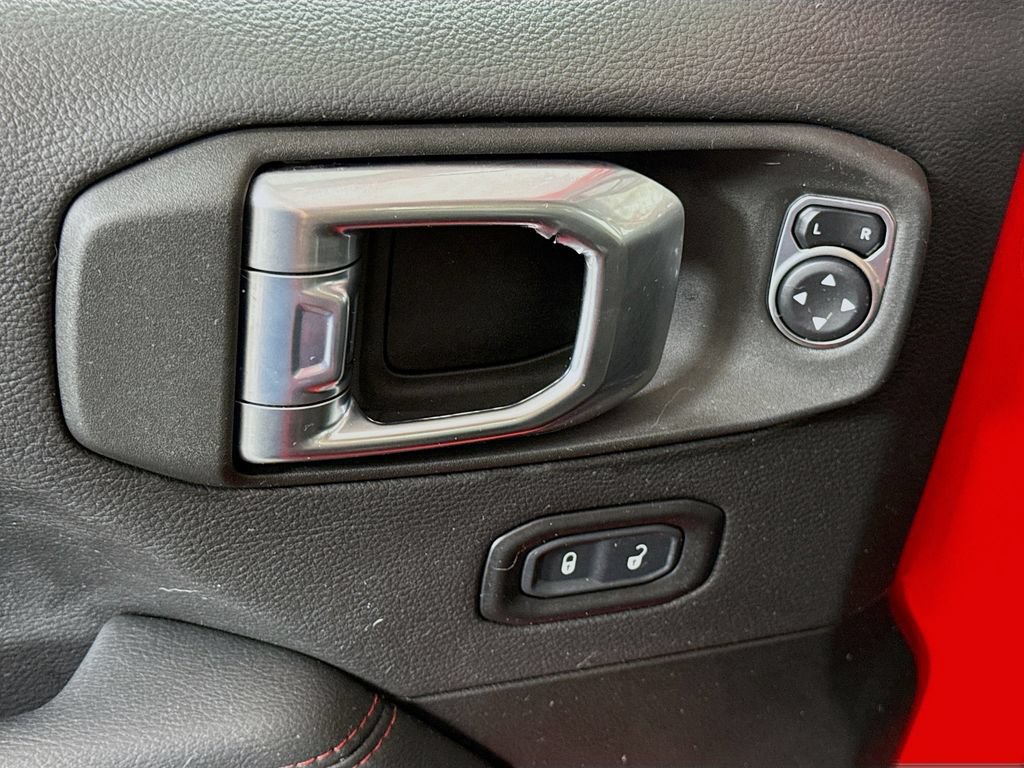 Used 2022 Jeep Wrangler Rubicon w/ Steel Bumper Group AWD/4WD image 23