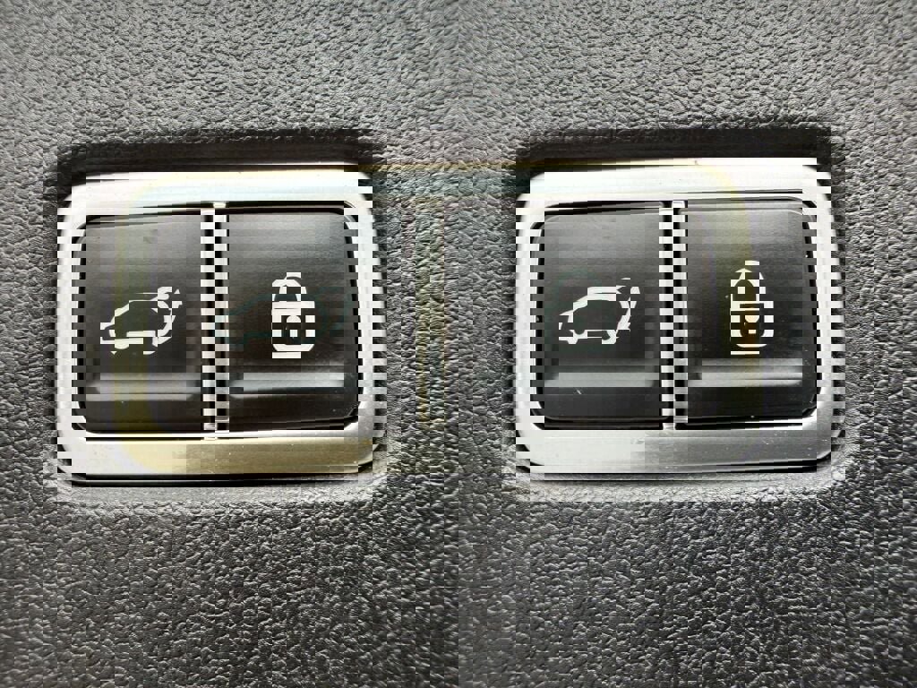 Used 2021 Kia Sorento SX Prestige image 36