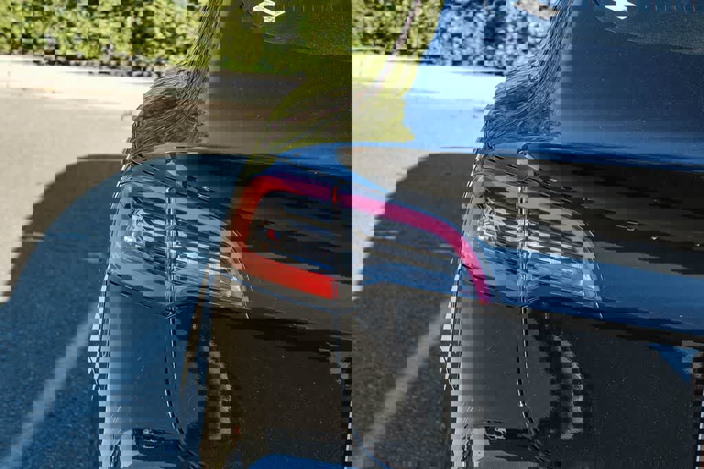 Used 2019 Tesla Model 3 Standard Range image 7