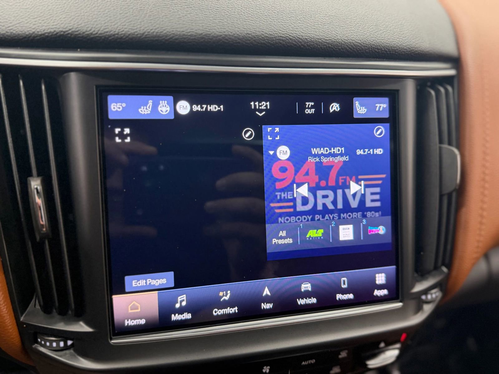 Used 2021 Maserati Levante AWD/4WD image 29