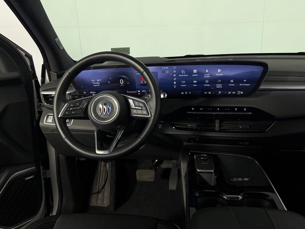 Used 2025 Buick Enclave Preferred AWD/4WD image 12