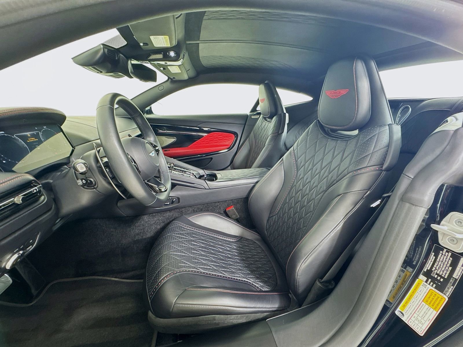 Used 2024 Aston Martin DB12 Coupe RWD image 20