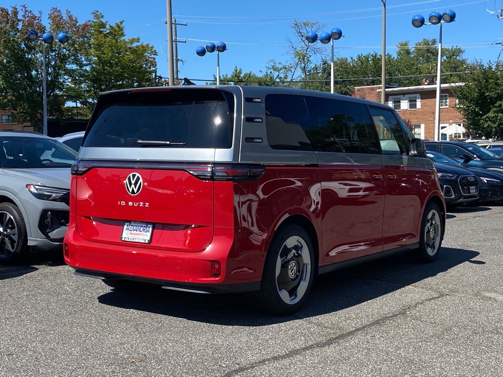New 2025 Volkswagen ID. Buzz Pro S Plus image 3