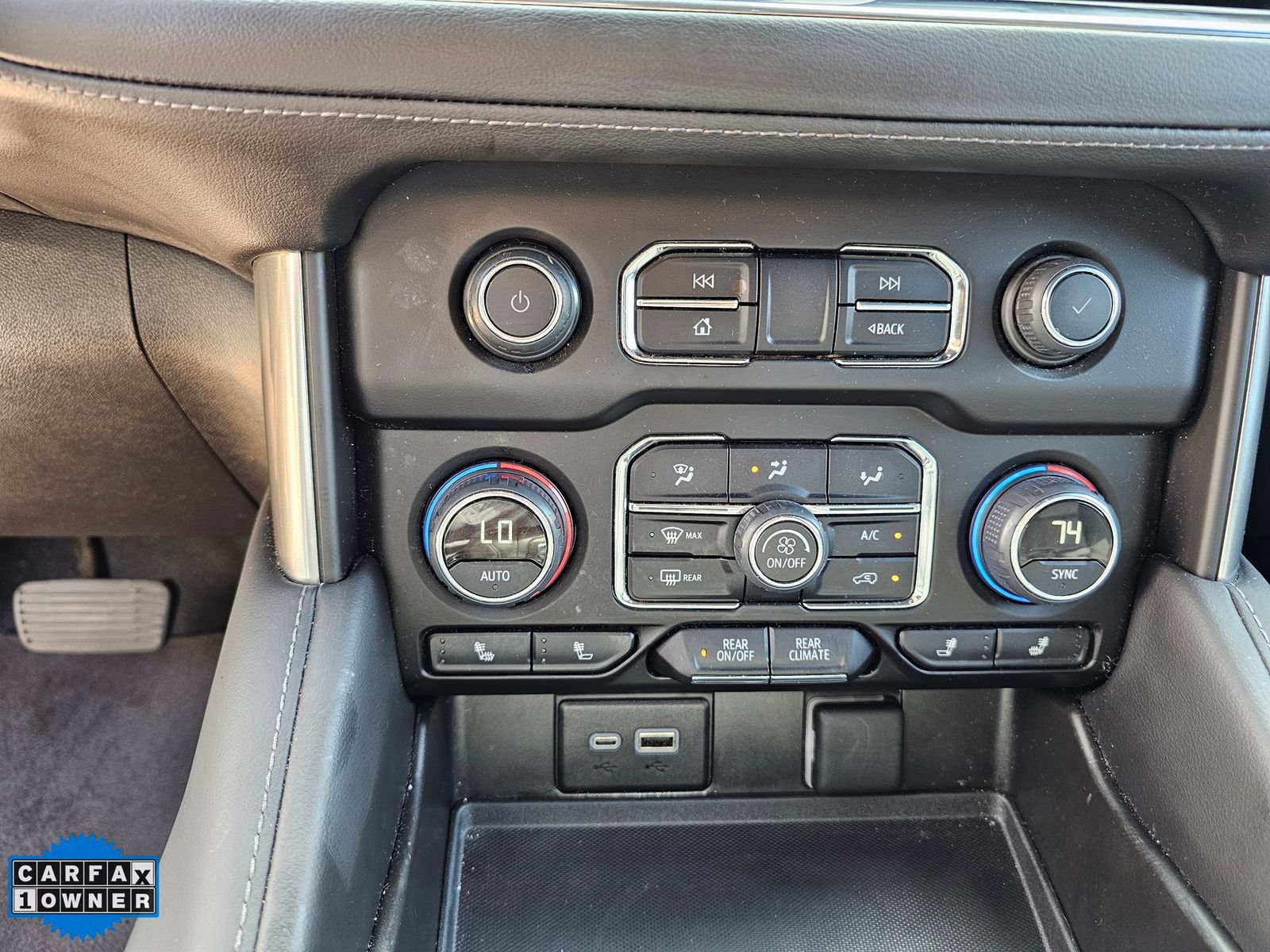 Used 2024 Chevrolet Suburban LT AWD/4WD image 23