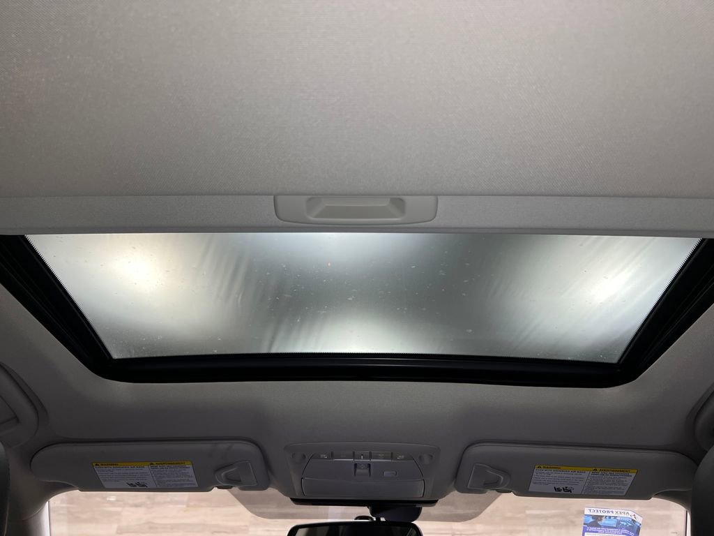 Used 2019 INFINITI Q50 Luxe w/ Essential Package (3.0T Luxe) image 16