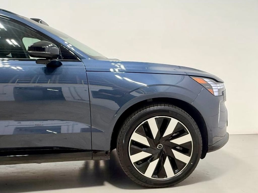 Used 2025 Volvo EX90 Ultra AWD/4WD image 8