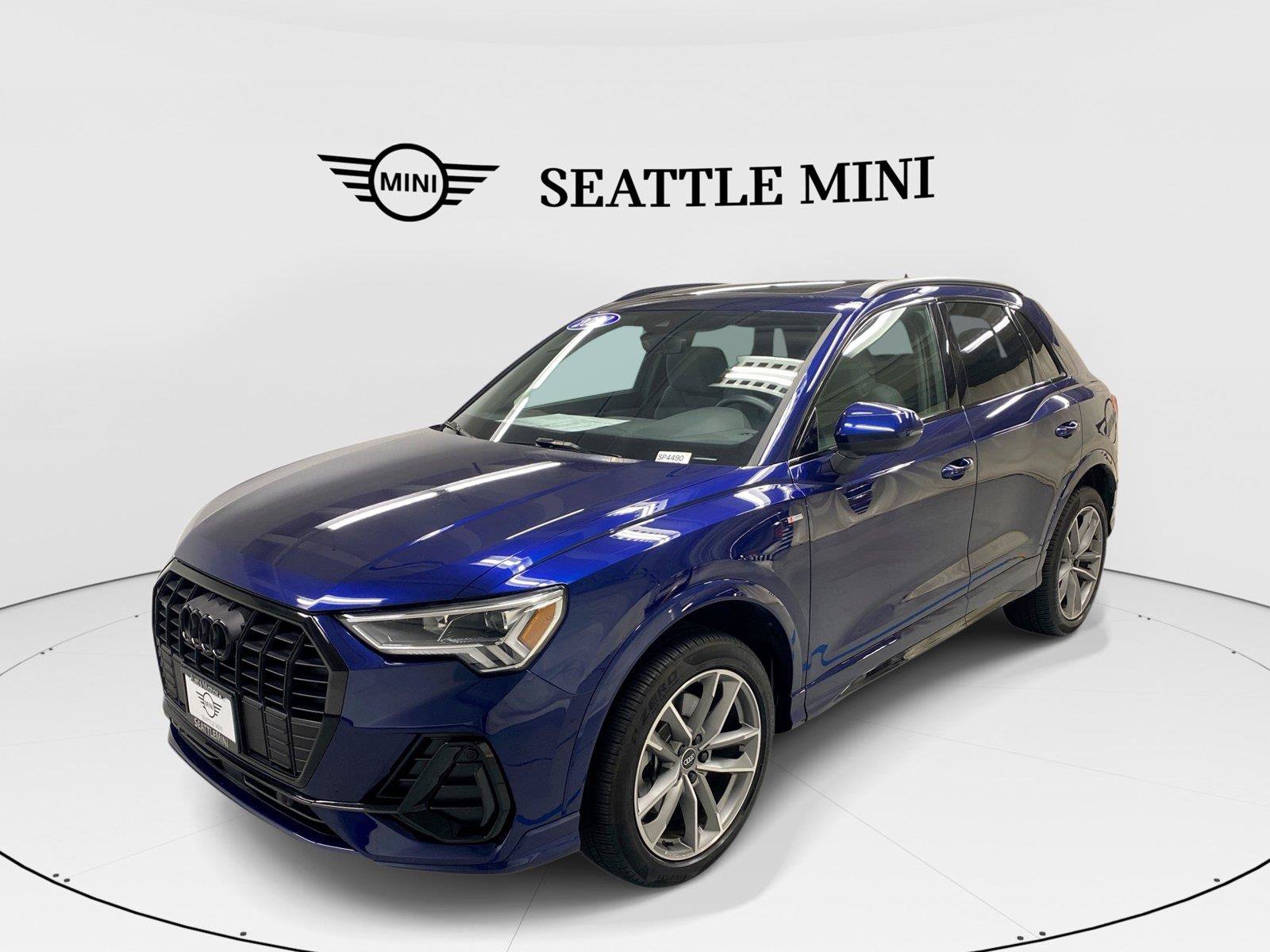 Used 2022 Audi Q3 2.0T Premium Plus AWD/4WD image 1