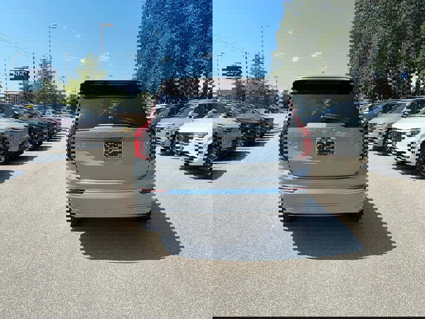 New 2025 Volvo XC90 T8 Plus w/ Protection Package Premier image 5