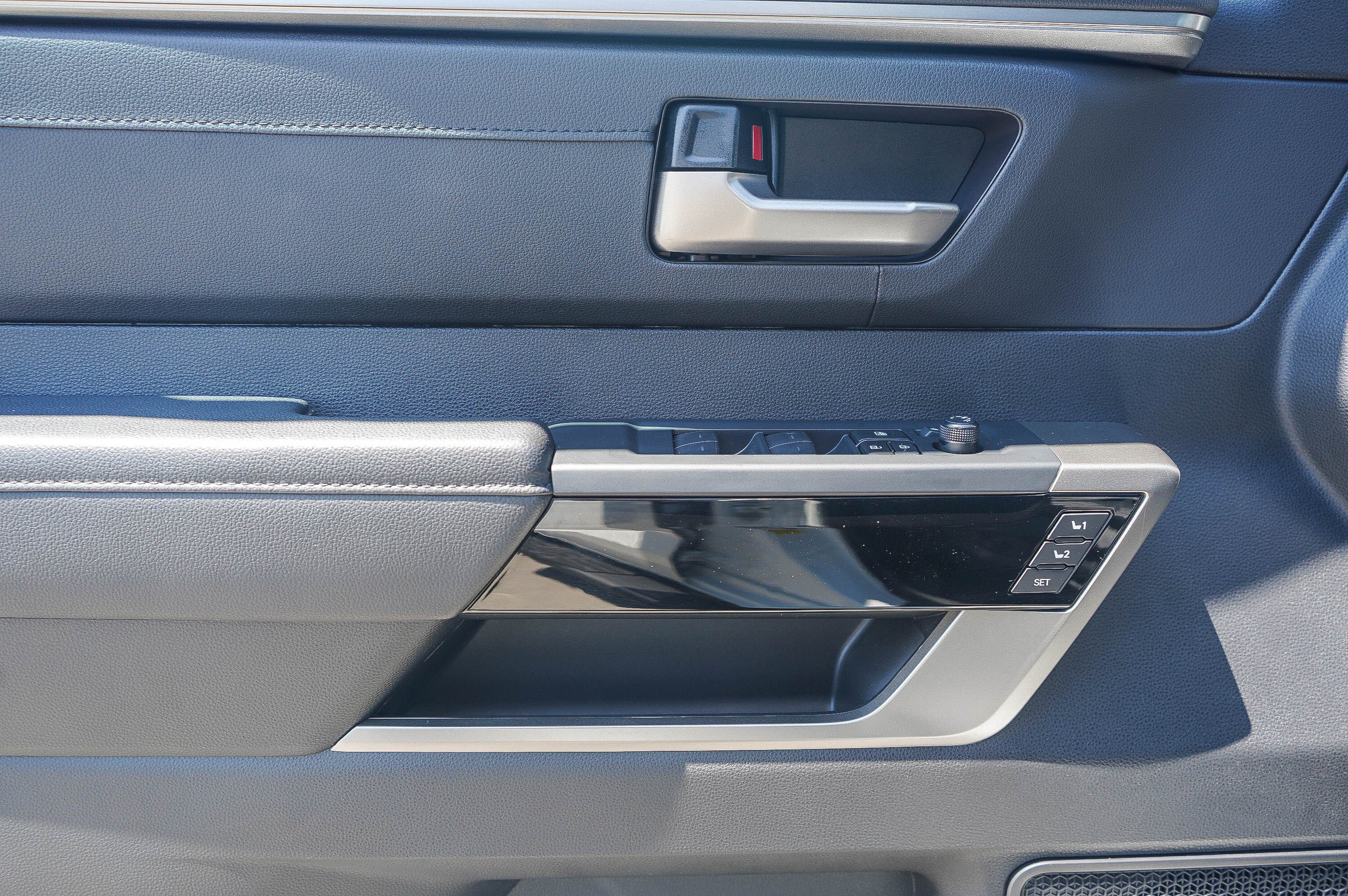 Certified 2025 Toyota Tundra Limited AWD/4WD image 22