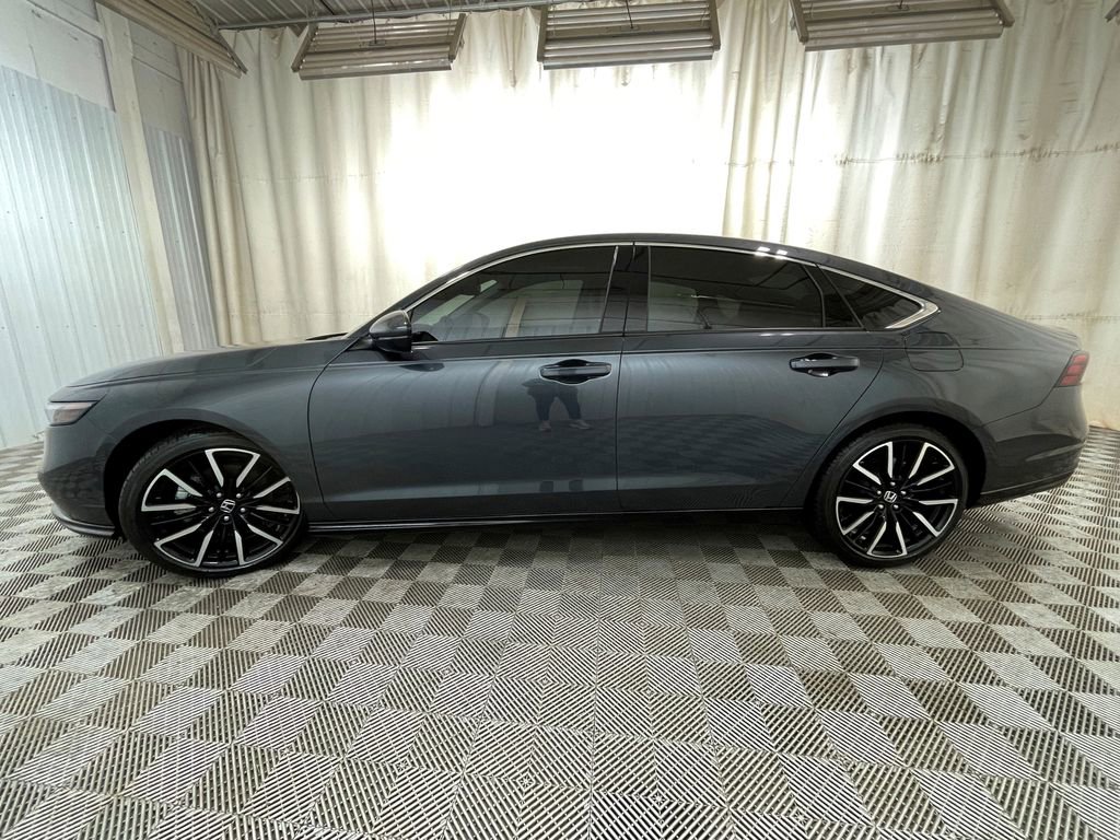 Used 2024 Honda Accord Touring image 18