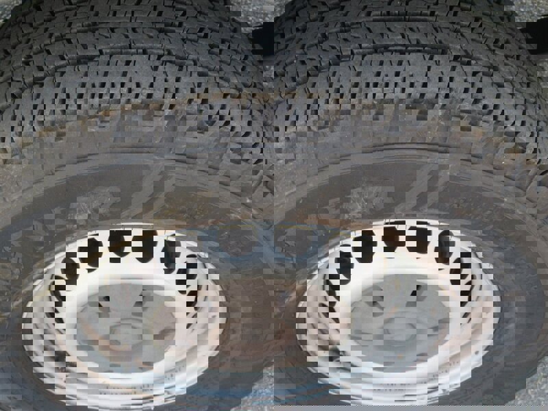 Used 2012 Mercedes-Benz Sprinter 2500 image 32