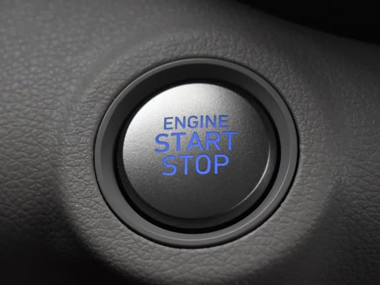 Used 2025 Hyundai Venue SEL image 28