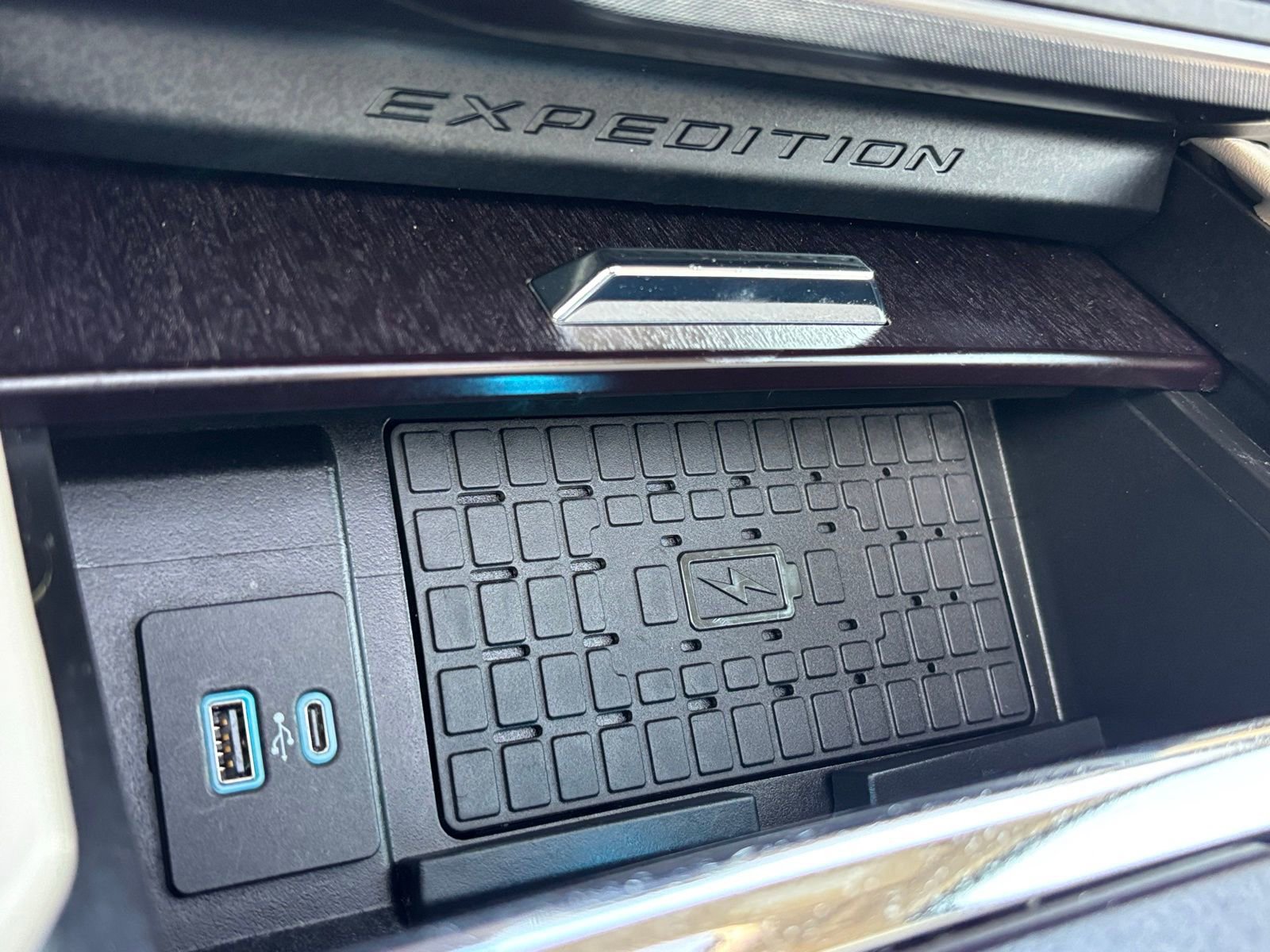 Used 2024 Ford Expedition Max Platinum image 26