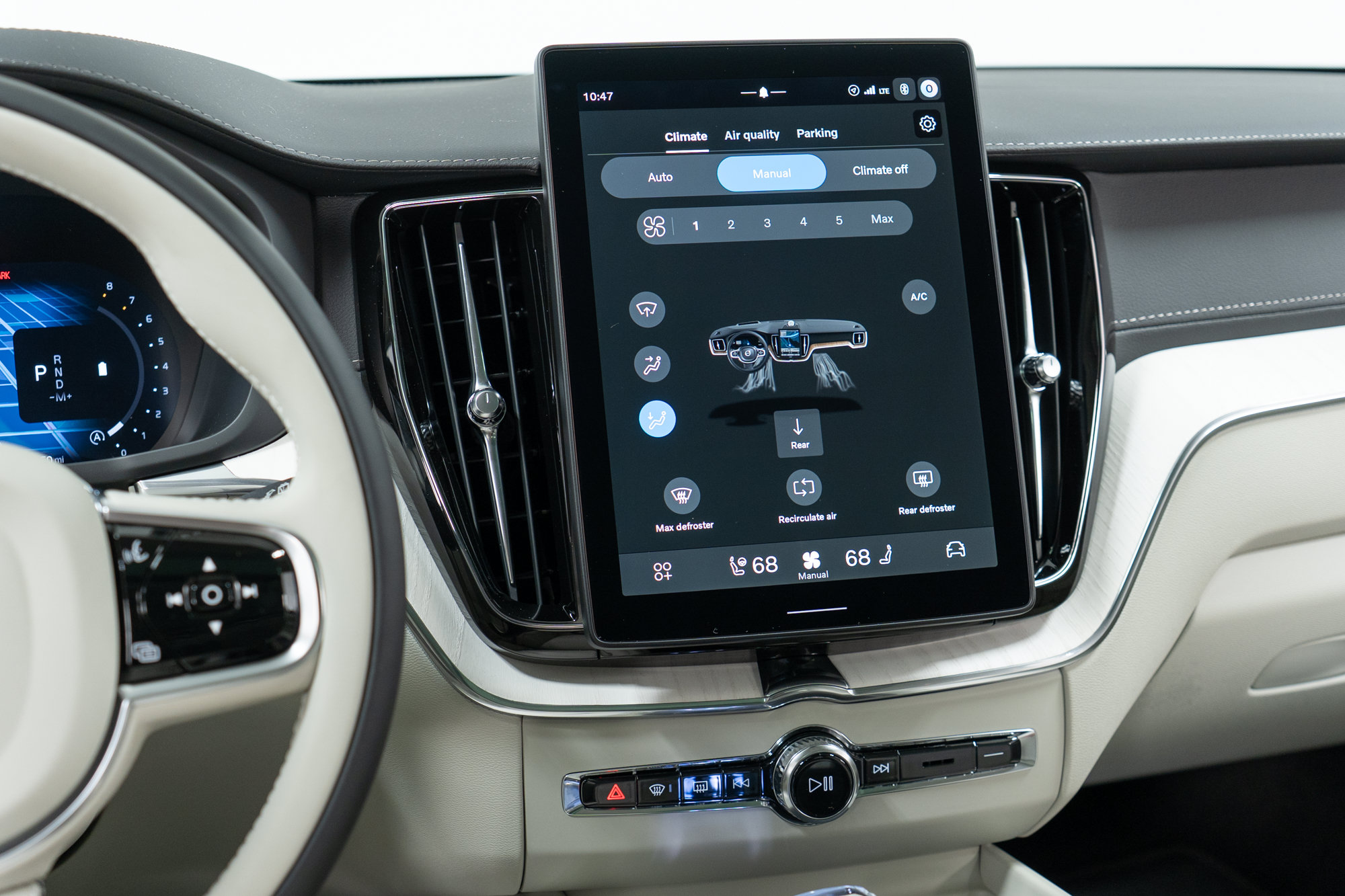 New 2027 Volvo XC60 B5 Ultra AWD/4WD image 19