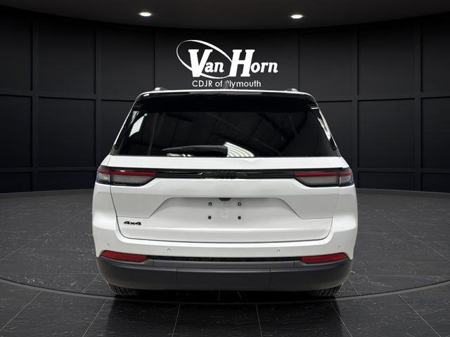 New 2026 Jeep Grand Cherokee Altitude AWD/4WD image 4