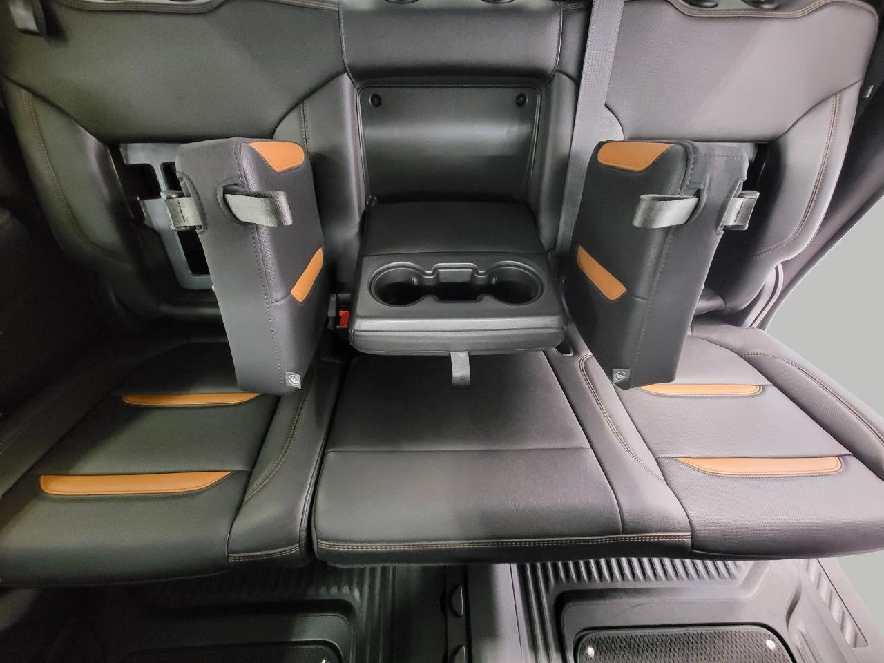 Used 2022 GMC Sierra 1500 AT4 w/ Driver Alert Package II image 24