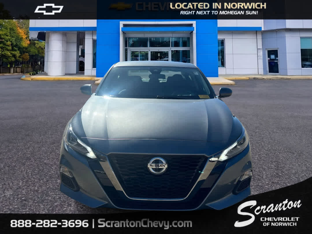 Used 2022 Nissan Altima 2.5 SV image 2