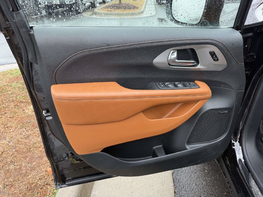 New 2026 Chrysler Pacifica Pinnacle AWD/4WD image 32