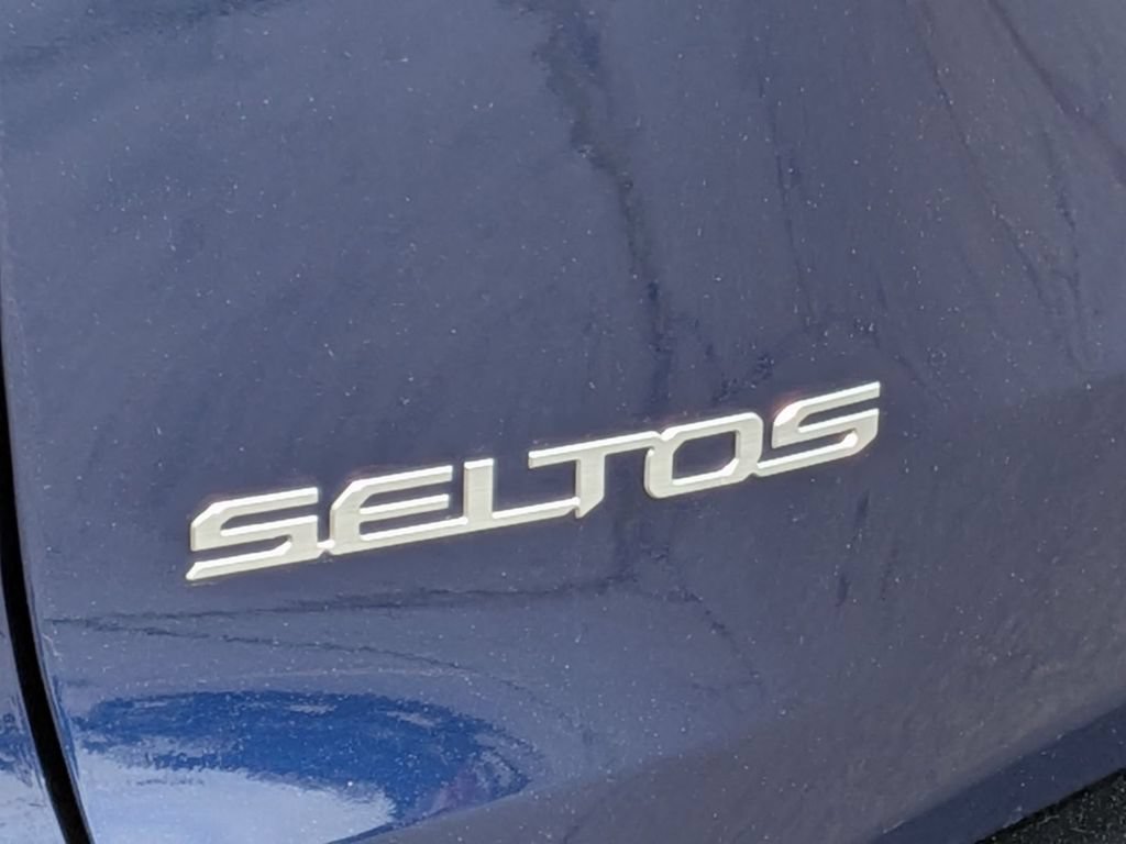 Used 2025 Kia Seltos EX AWD/4WD image 11