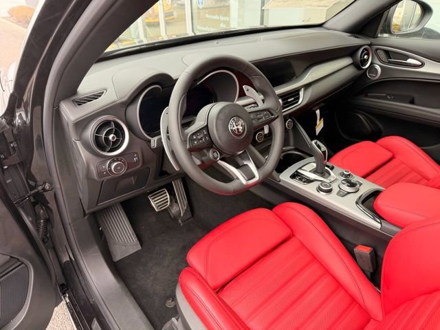 New 2026 Alfa Romeo Stelvio Sprint image 12