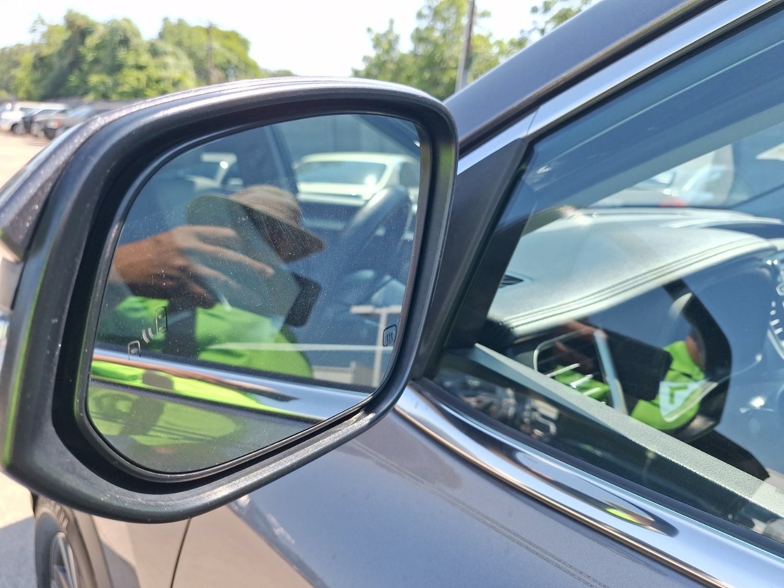 Used 2019 Toyota Highlander Plus FWD image 14