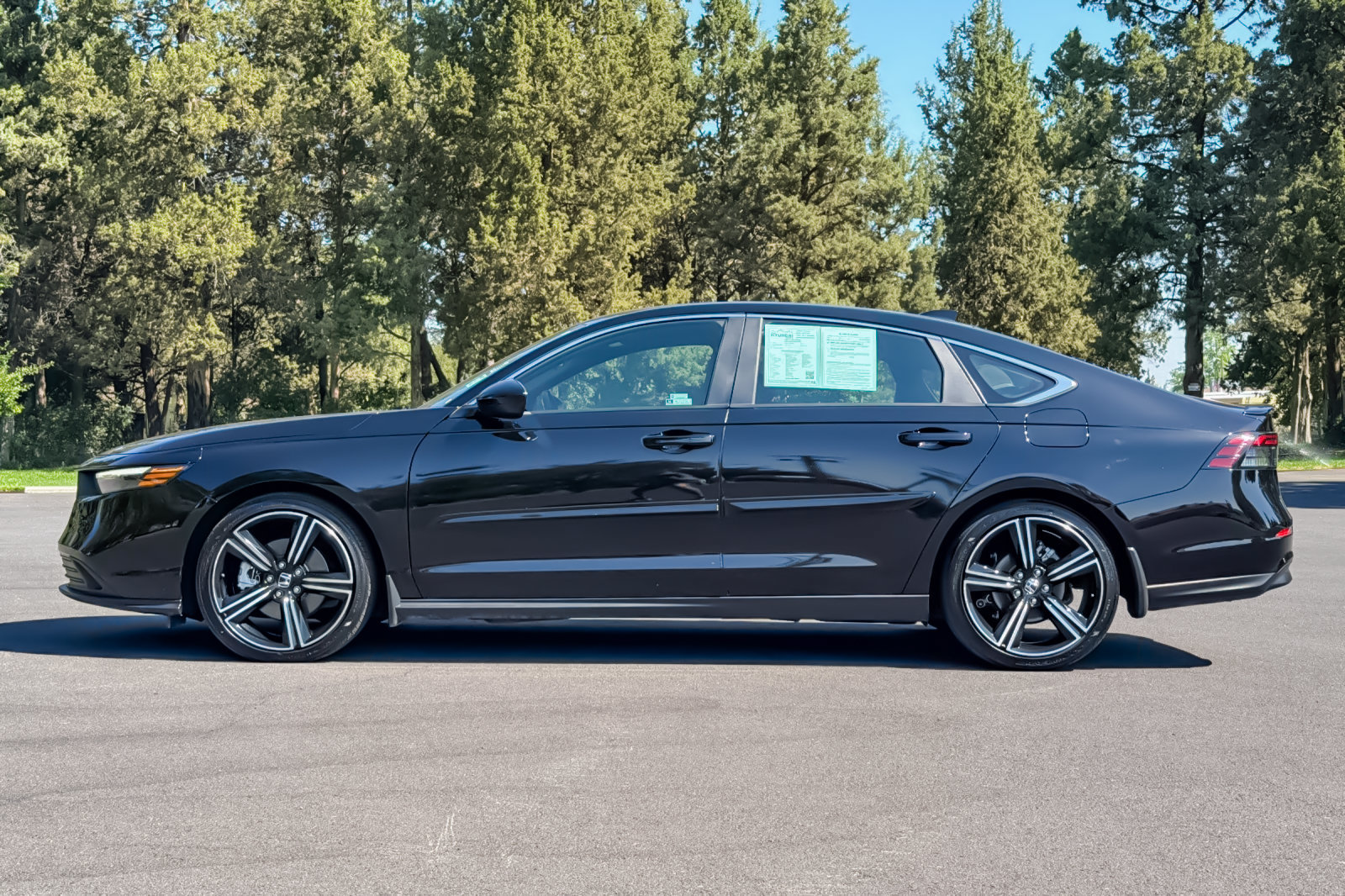 Used 2023 Honda Accord Sport image 8