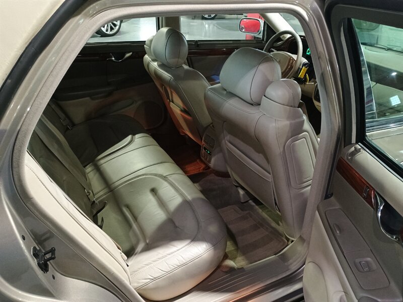 Used 2001 Cadillac De Ville FWD image 49