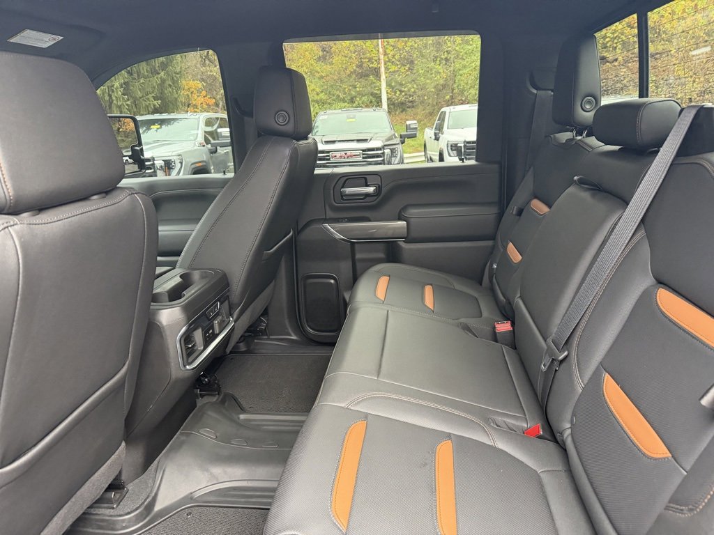 Used 2022 GMC Sierra 2500 AT4 w/ AT4 Preferred Package image 16