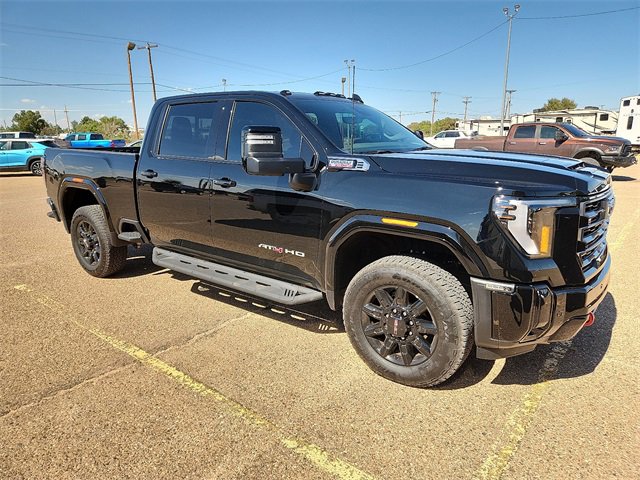 New 2025 GMC Sierra 2500 AT4 w/ Technology Package image 9