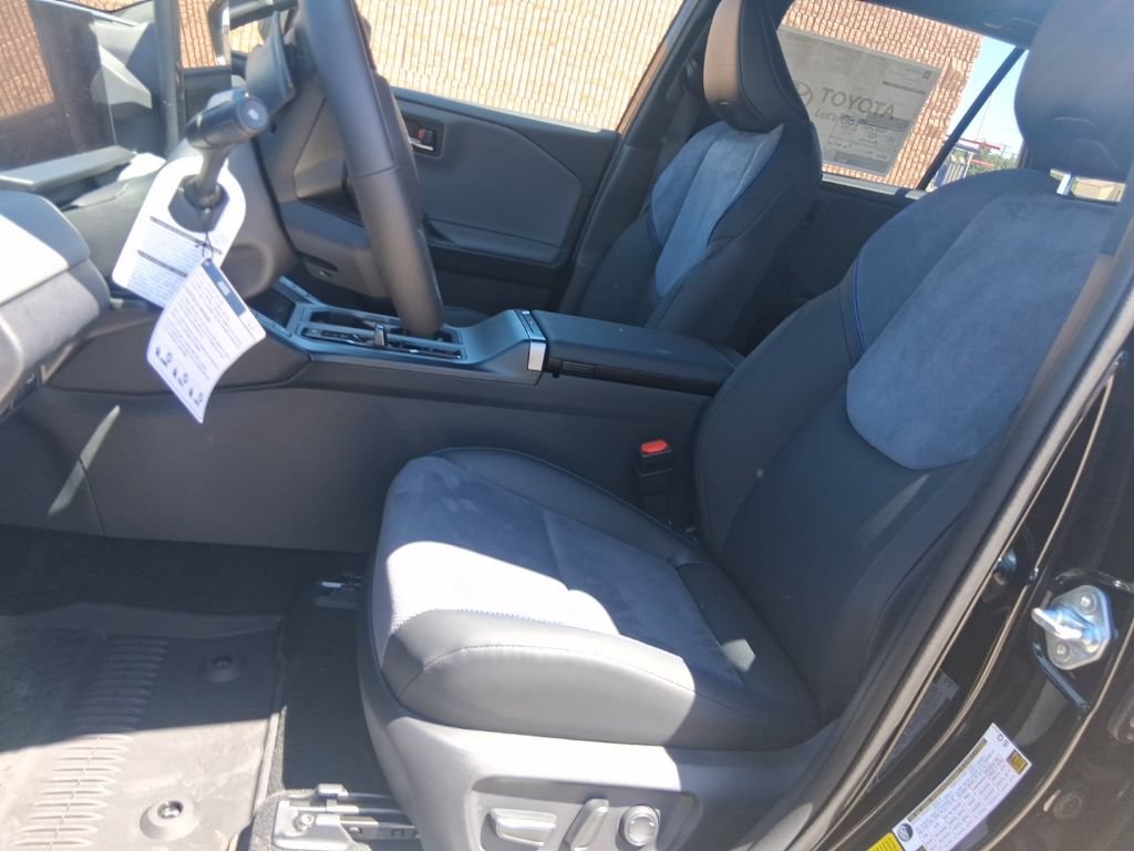 New 2026 Toyota RAV4 XSE w/ Panoramic Sun Roof Package AWD/4WD image 11