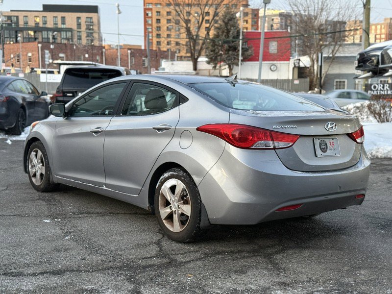 Used 2013 Hyundai Elantra GLS w/ Preferred Pkg image 5