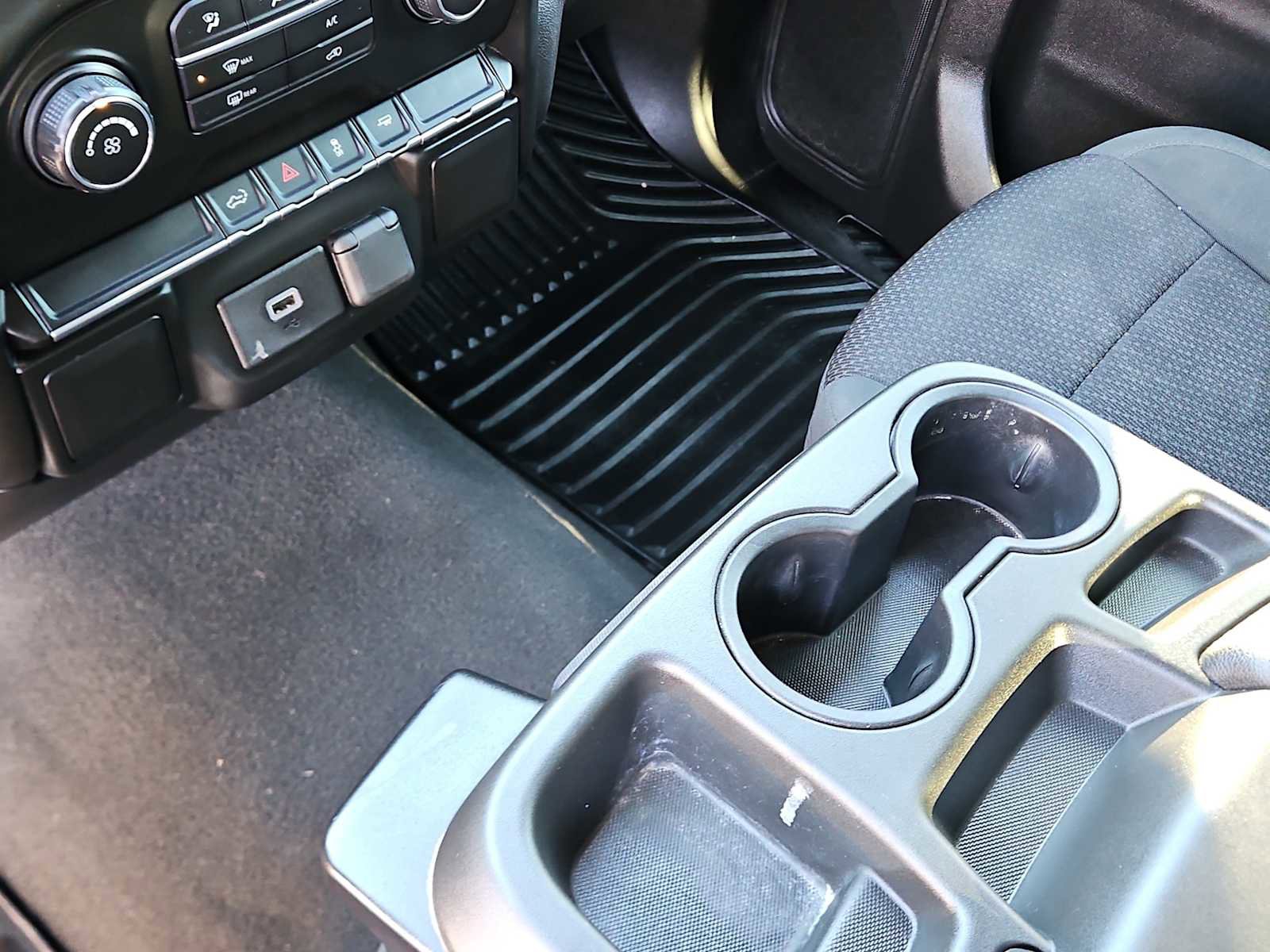 Used 2020 Chevrolet Silverado 1500 Custom w/ Custom Value Package image 20