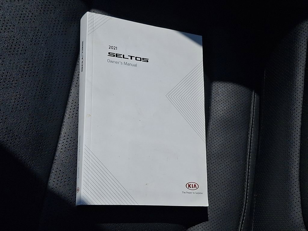 Used 2021 Kia Seltos EX AWD/4WD image 24