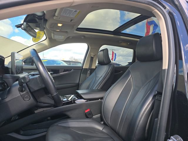 Used 2023 Lincoln Nautilus Reserve image 11