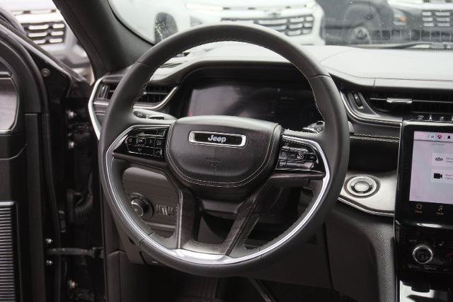 Used 2023 Jeep Grand Cherokee L Overland AWD/4WD image 17