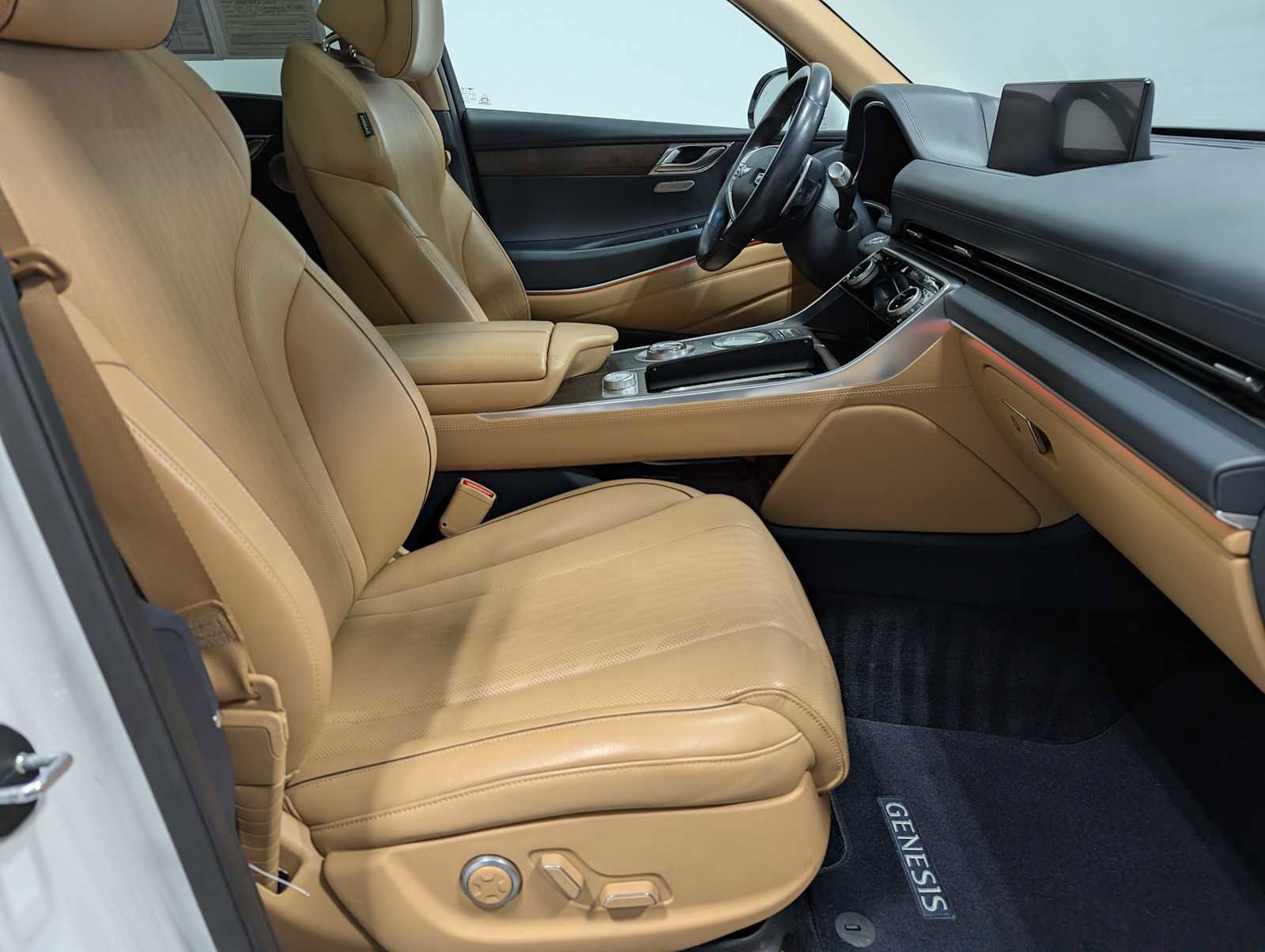 Used 2021 Genesis GV80 2.5T w/ Prestige Package 04 AWD/4WD image 42