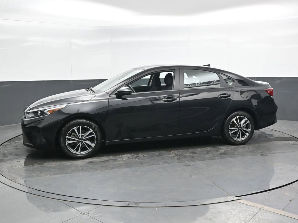 Used 2024 Kia Forte LXS image 10