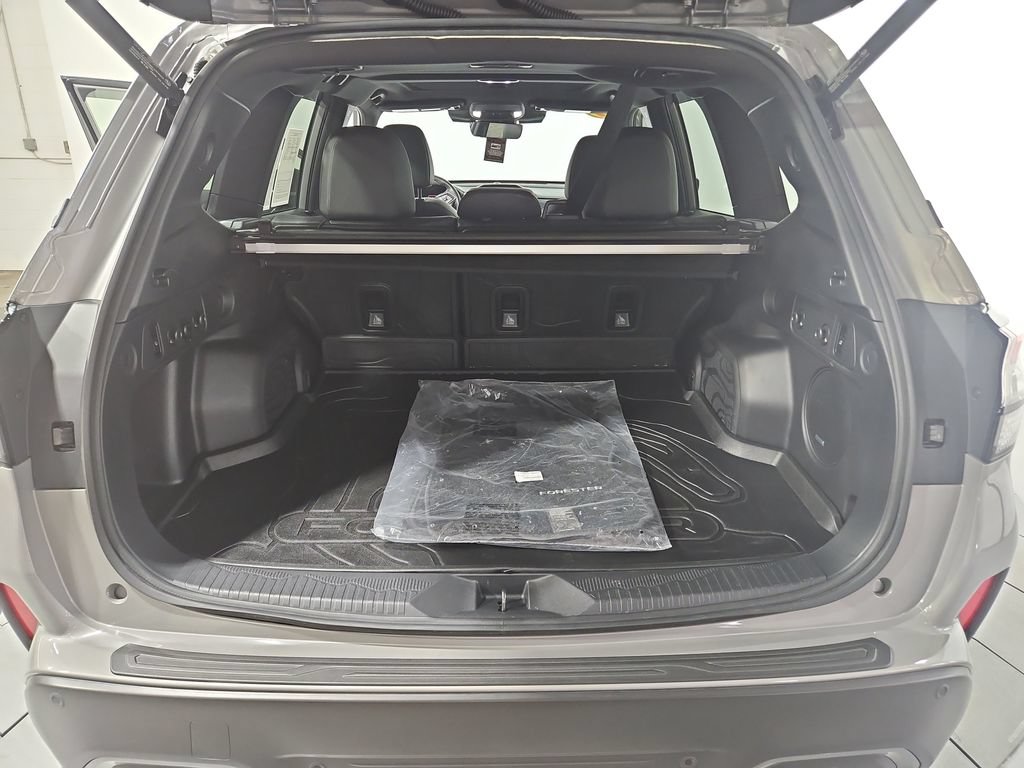 Used 2025 Subaru Forester Limited AWD/4WD image 25