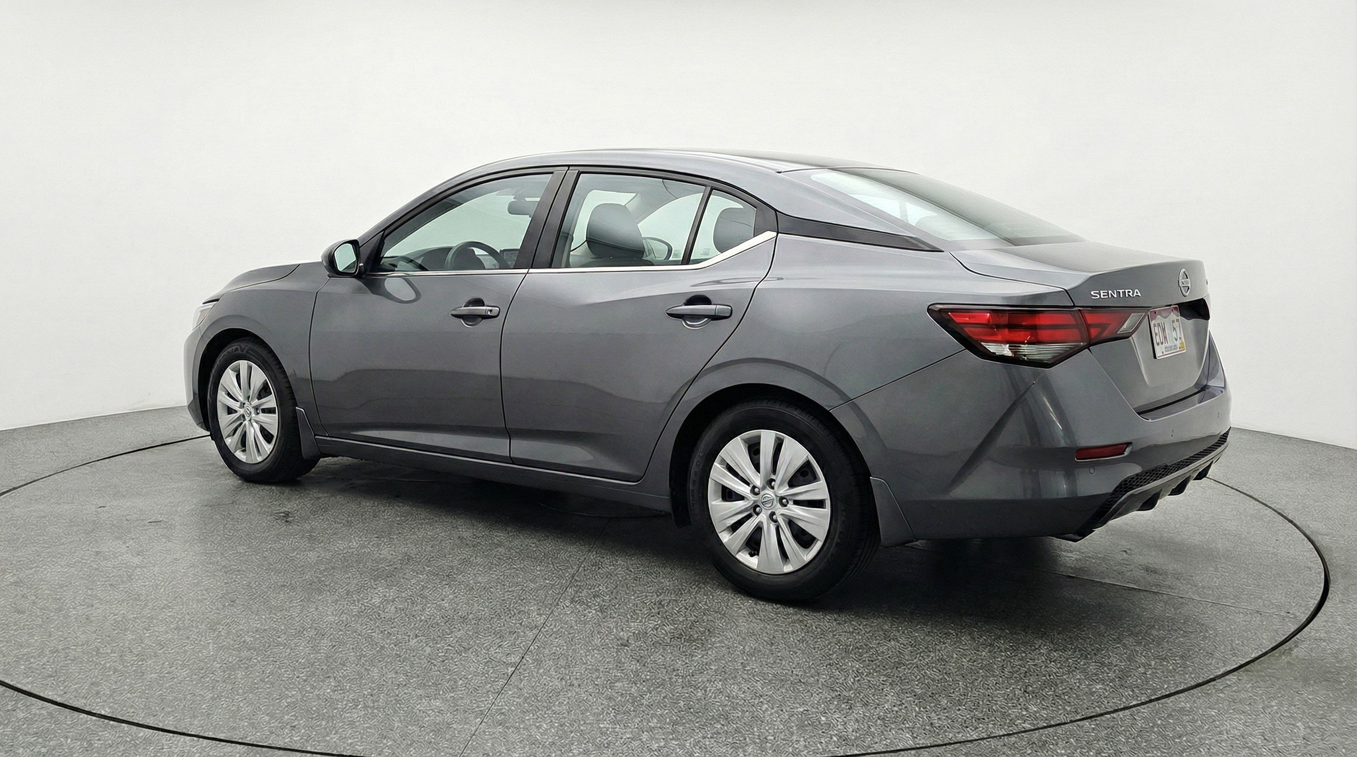 Used 2025 Nissan Sentra S image 6