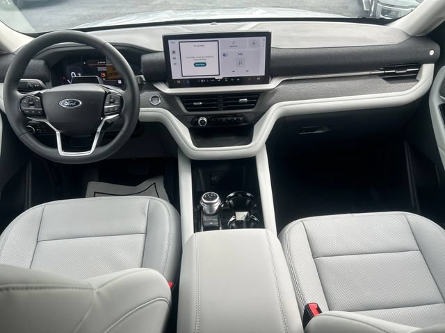 New 2026 Ford Explorer Platinum w/ LUX Leather Package AWD/4WD image 12