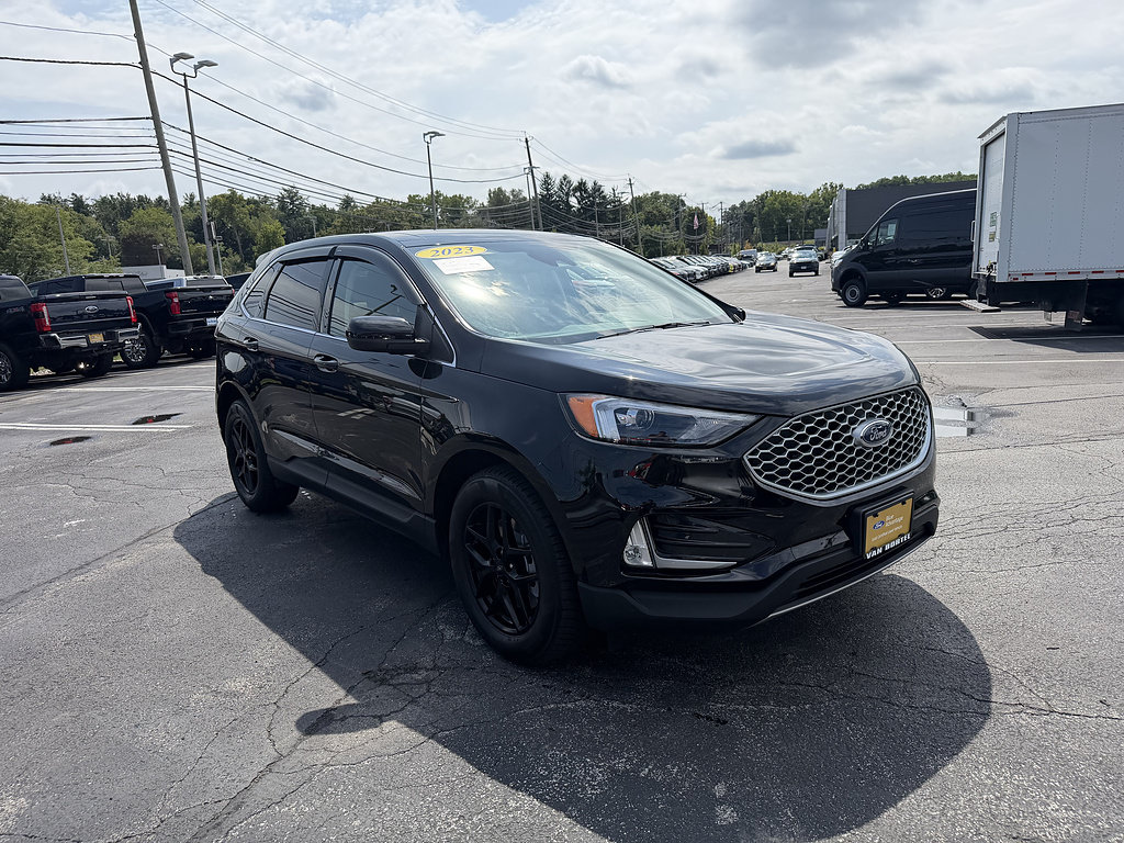 Certified 2023 Ford Edge SEL w/ Convenience Package AWD/4WD image 9