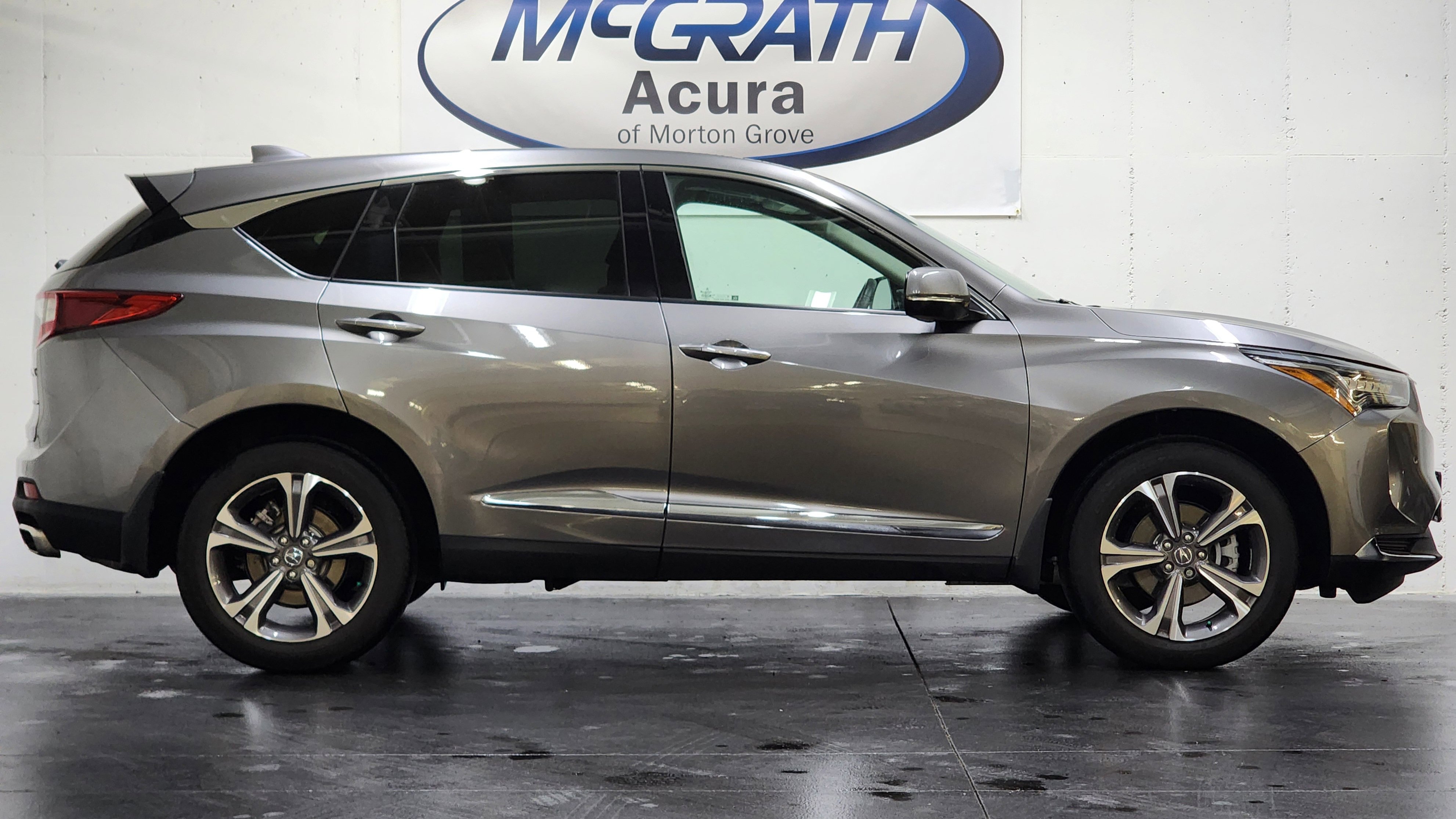 Certified 2025 Acura RDX SH-AWD w/ Technology Package image 3