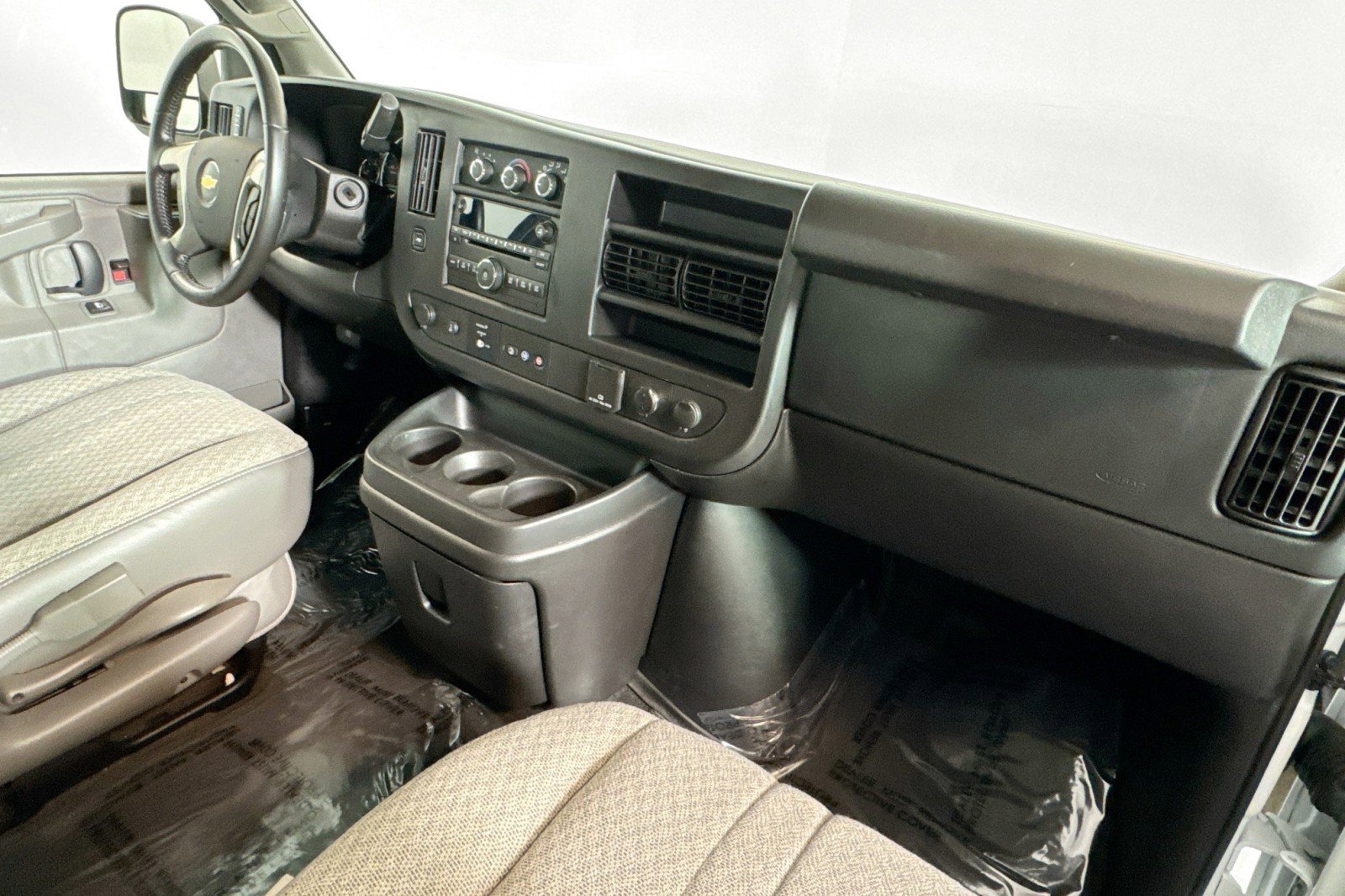 Used 2016 Chevrolet Express 2500 LS image 26