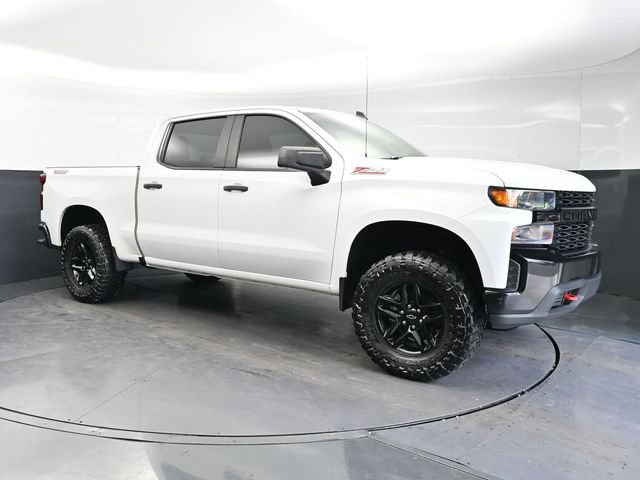 Used 2021 Chevrolet Silverado 1500 Custom Trail Boss w/ LPO, Dark Essentials Package AWD/4WD image 3