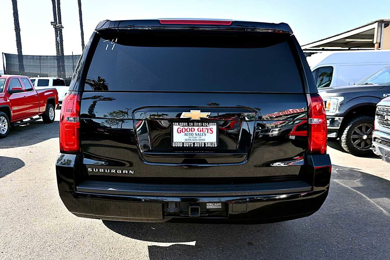 Used 2019 Chevrolet Suburban LT image 6